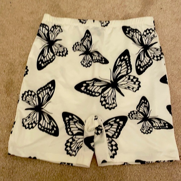 SHEIN Pants - Biker shorts, size small. I am about a size 2 or 4 and these fit perfect!